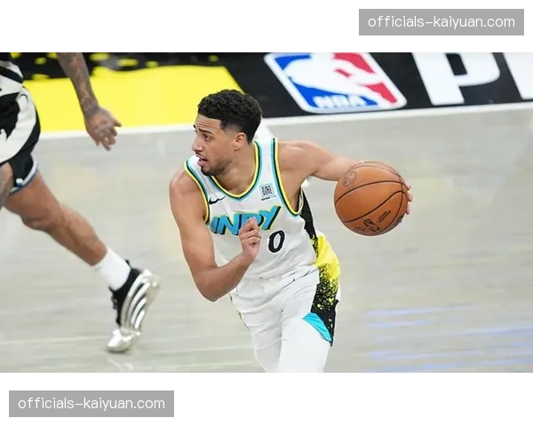 迪昂空砍36分10助攻难救主 雄鹿后卫高效表现未换胜利